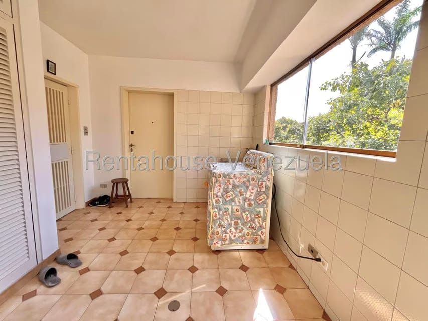 Apartamento (1 Nivel) en Venta en Colinas de Bello Monte, Distrito Metropolitano - 36