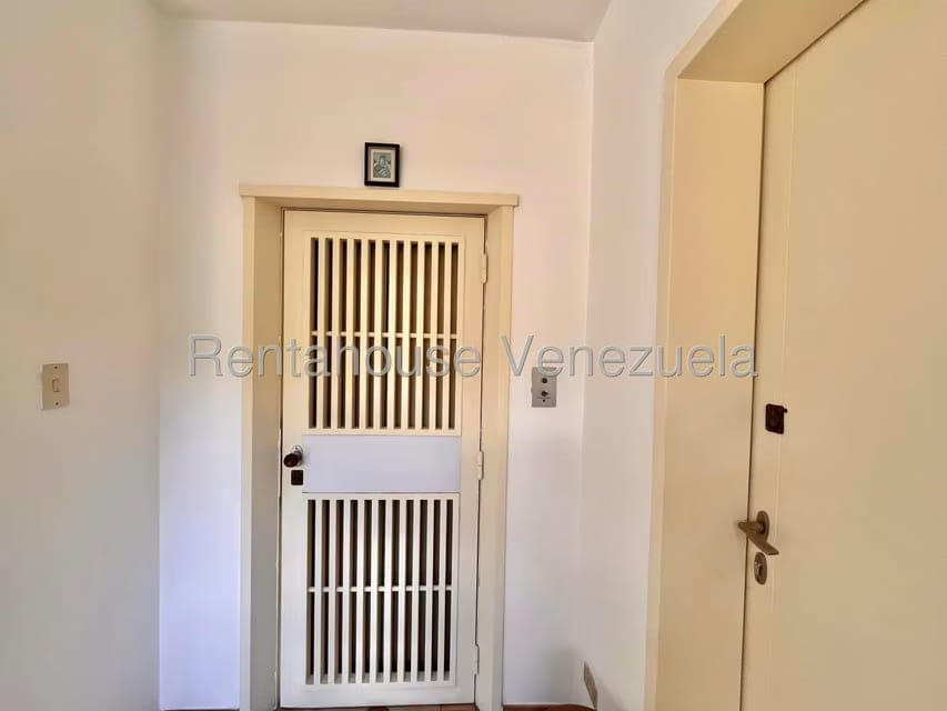 Apartamento (1 Nivel) en Venta en Colinas de Bello Monte, Distrito Metropolitano - 39