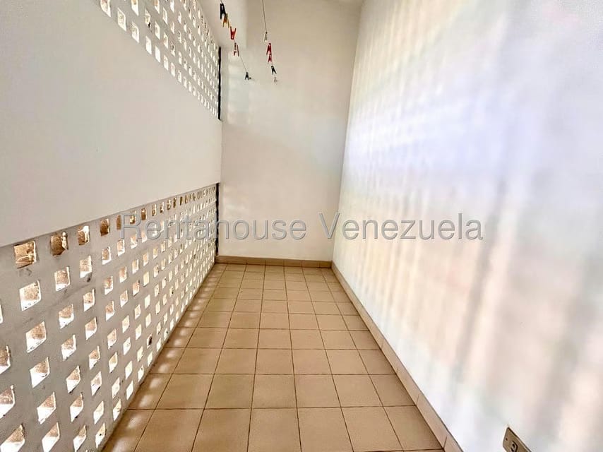 Apartamento (1 Nivel) en Venta en Colinas de Bello Monte, Distrito Metropolitano - 40