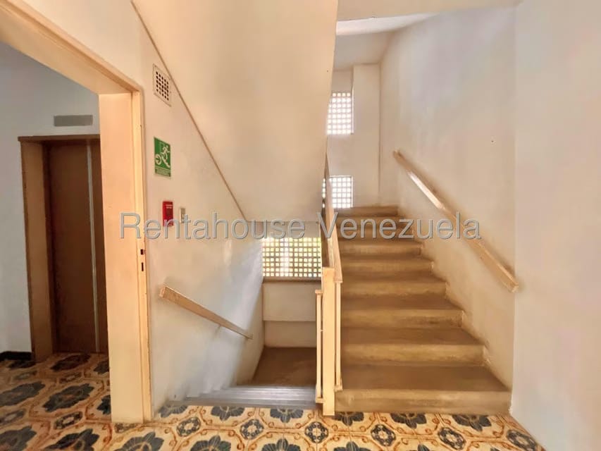 Apartamento (1 Nivel) en Venta en Colinas de Bello Monte, Distrito Metropolitano - 41