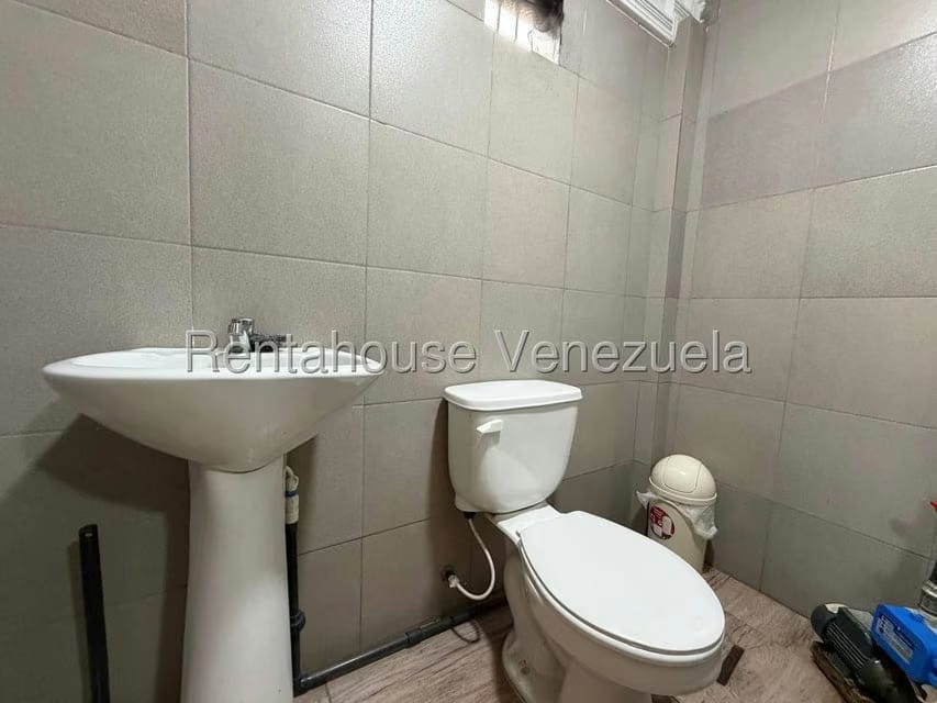 Comercial (Local Comercial) en Venta en Avenida Intercomunal, Zulia - 10
