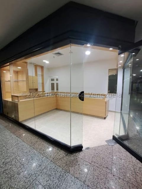Comercial (Local Comercial) en Venta en Buenaventura, Miranda - 2