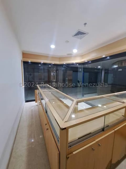 Comercial (Local Comercial) en Venta en Buenaventura, Miranda - 12