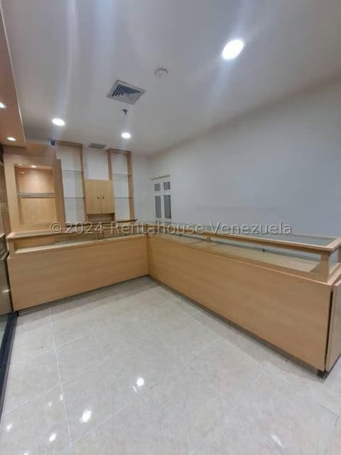 Comercial (Local Comercial) en Venta en Buenaventura, Miranda - 3