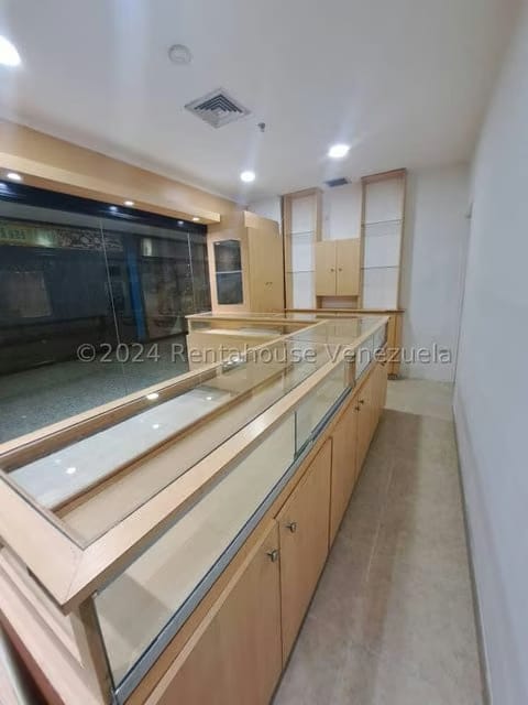 Comercial (Local Comercial) en Venta en Buenaventura, Miranda - 5