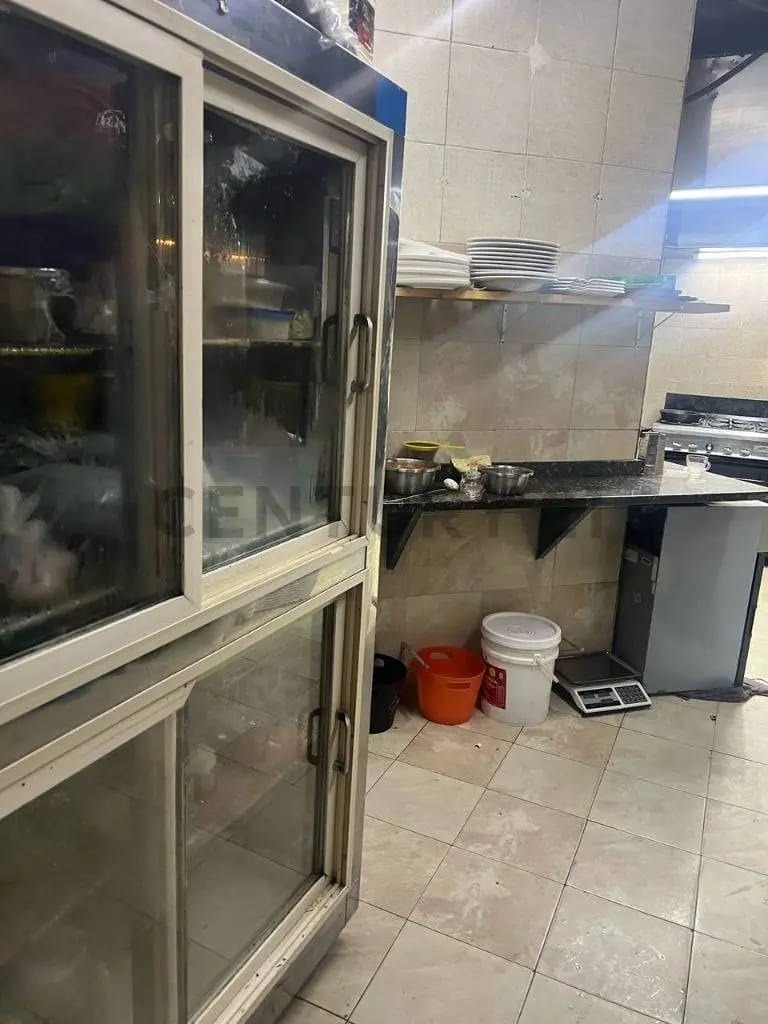 Excelente local de 150 mts2 en alquiler en Guatire. - 13