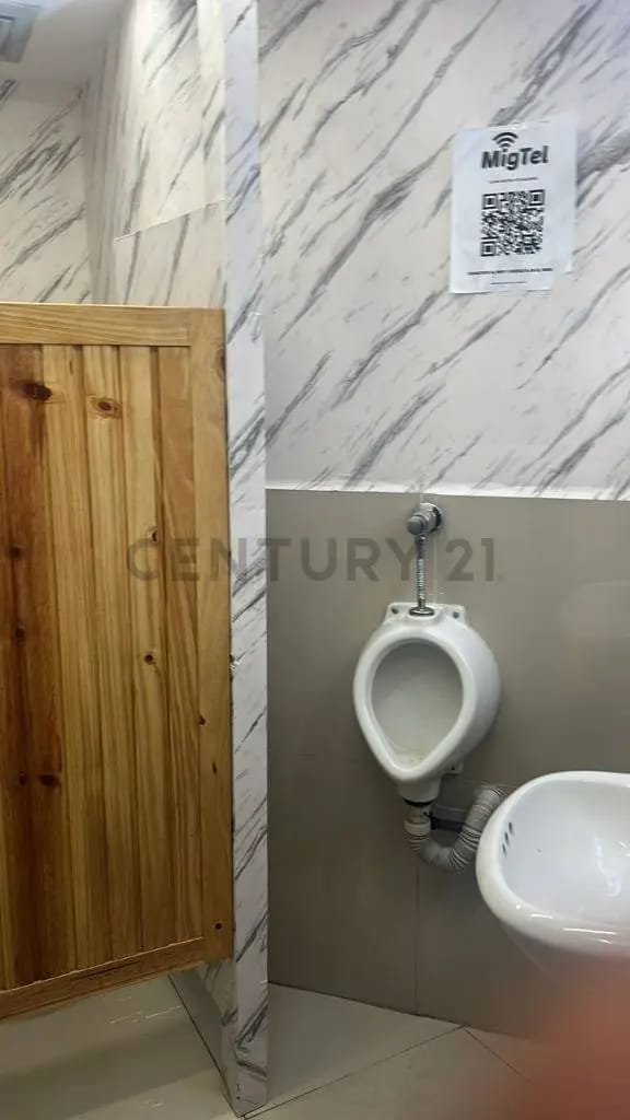 Excelente local de 150 mts2 en alquiler en Guatire. - 15