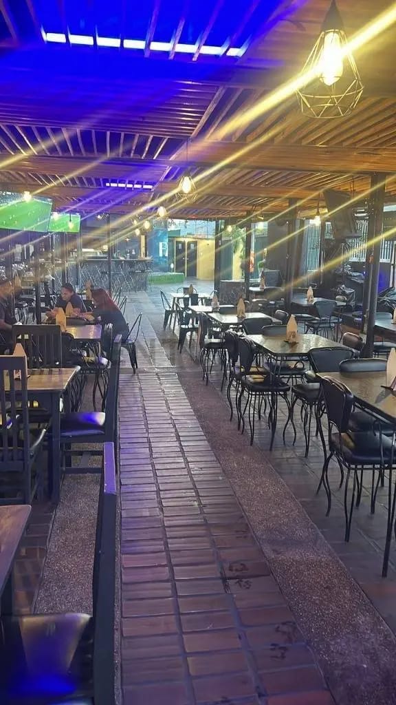 Excelente local de 150 mts2 en alquiler en Guatire. - 20