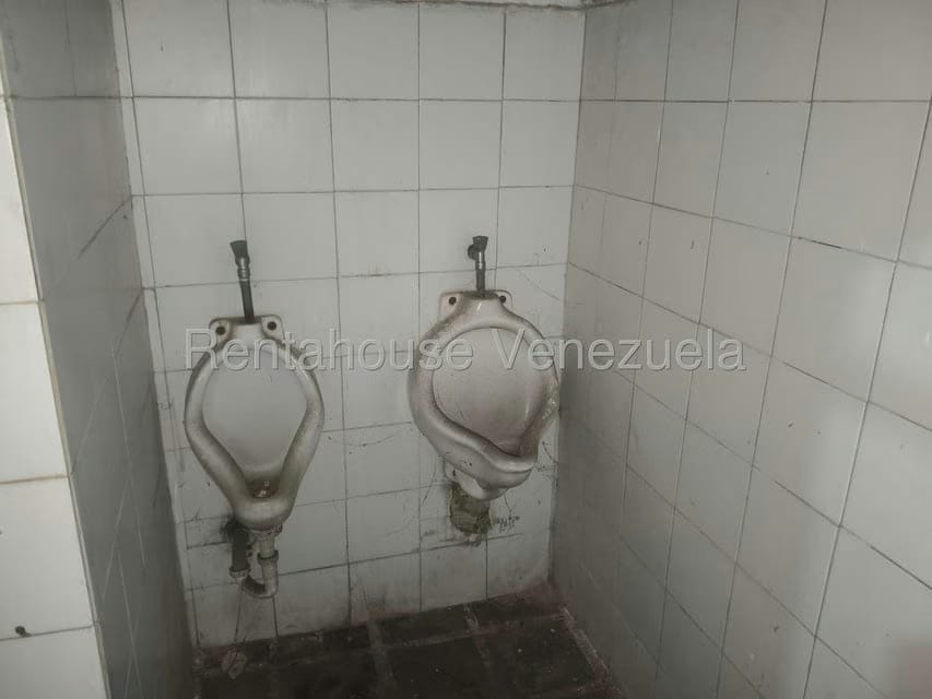 Comercial (Local Comercial) en Alquiler en La Yaguara, Distrito Metropolitano - 14