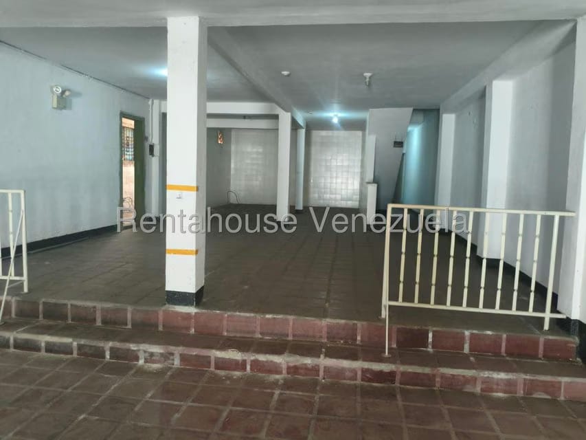 Comercial (Local Comercial) en Alquiler en La Yaguara, Distrito Metropolitano - 6