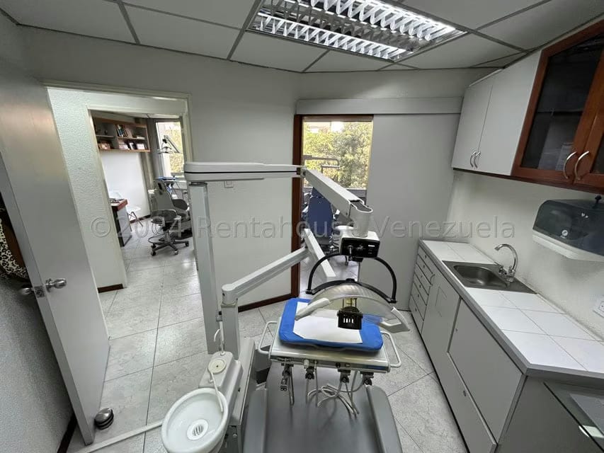 Comercial (Consultorio Medico) en Alquiler en Santa Paula, Distrito Metropolitano - 13