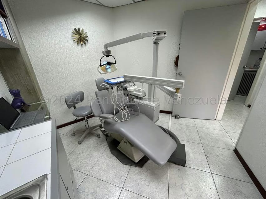 Comercial (Consultorio Medico) en Alquiler en Santa Paula, Distrito Metropolitano - 8