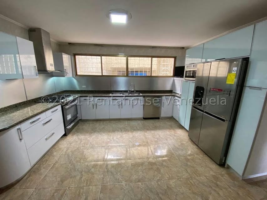 Casa (Multipes Niveles) en Venta en Colinas de Bello Monte, Distrito Metropolitano - 3
