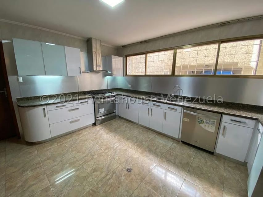 Casa (Multipes Niveles) en Venta en Colinas de Bello Monte, Distrito Metropolitano - 6