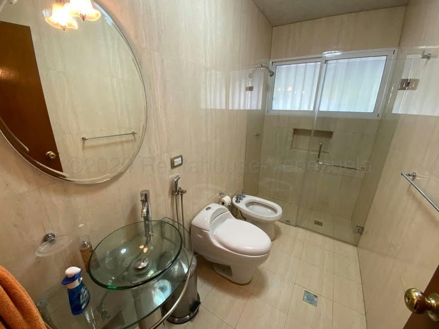 Casa (Multipes Niveles) en Venta en Colinas de Bello Monte, Distrito Metropolitano - 10