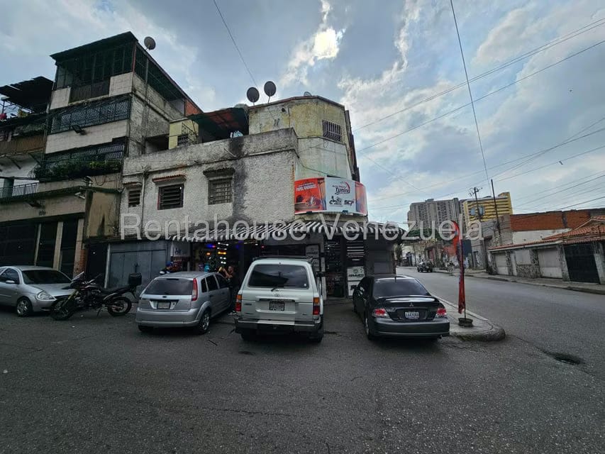Negocios y Empresas (Automotores) en Venta en Catia, Distrito Metropolitano - 2