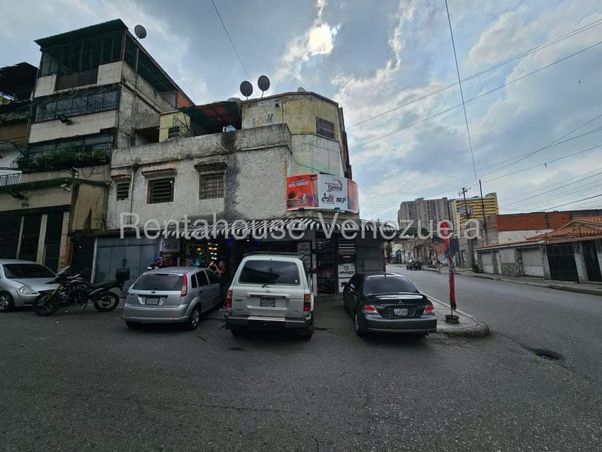 Negocios y Empresas (Automotores) en Venta en Catia, Distrito Metropolitano - 18