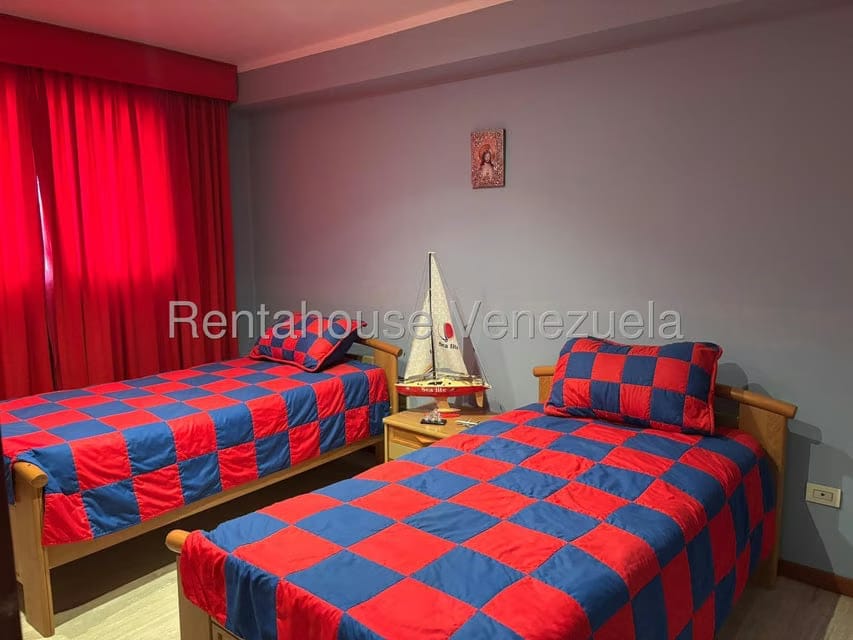 Apartamento (Penthouse) en Alquiler en Los Chorros, Distrito Metropolitano - 13