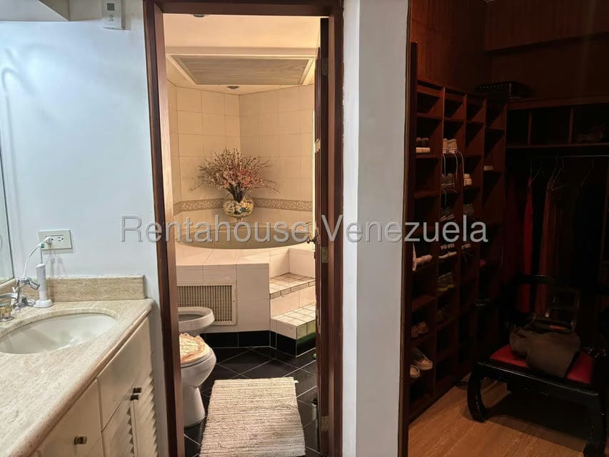 Apartamento (Penthouse) en Alquiler en Los Chorros, Distrito Metropolitano - 29