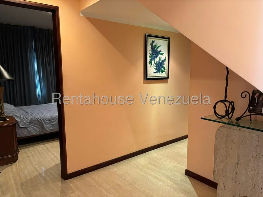 Apartamento (Penthouse) en Alquiler en Los Chorros, Distrito Metropolitano - 36