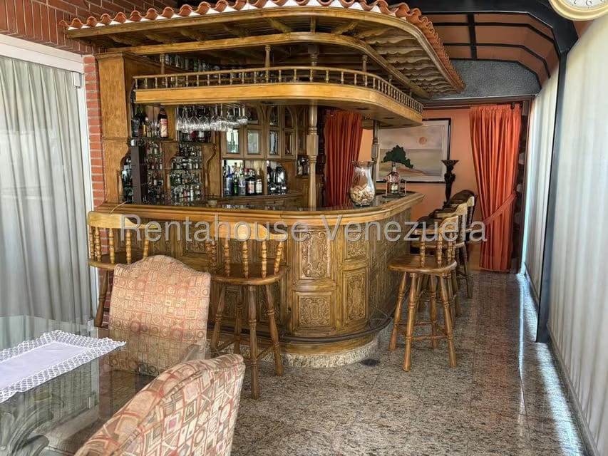 Apartamento (Penthouse) en Alquiler en Los Chorros, Distrito Metropolitano - 5