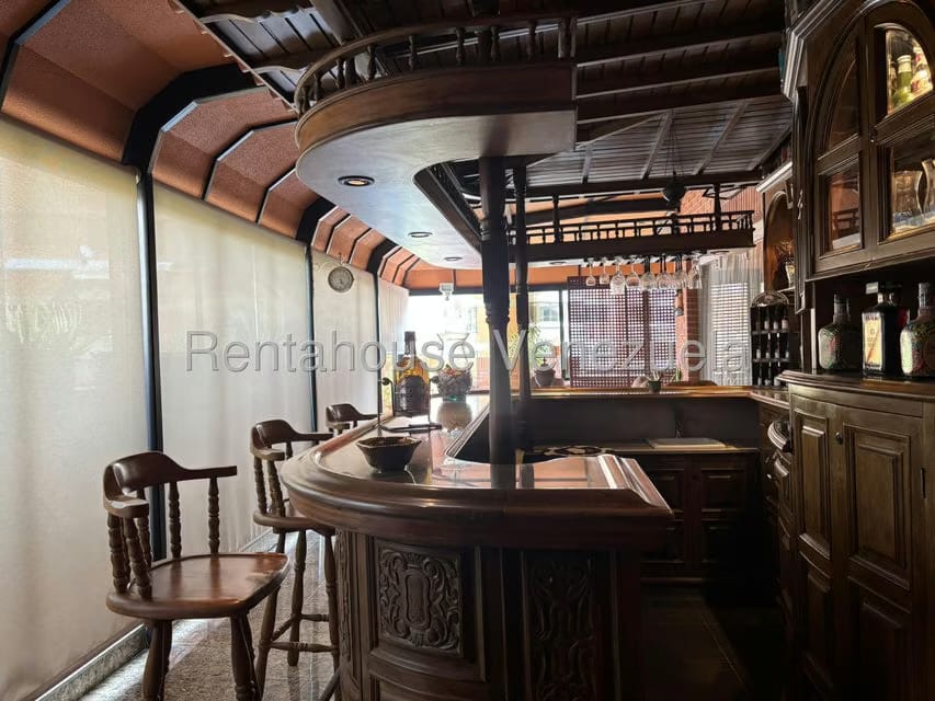 Apartamento (Penthouse) en Alquiler en Los Chorros, Distrito Metropolitano - 6
