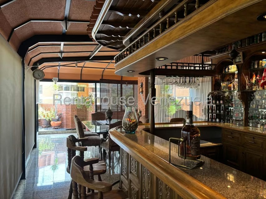 Apartamento (Penthouse) en Alquiler en Los Chorros, Distrito Metropolitano - 8