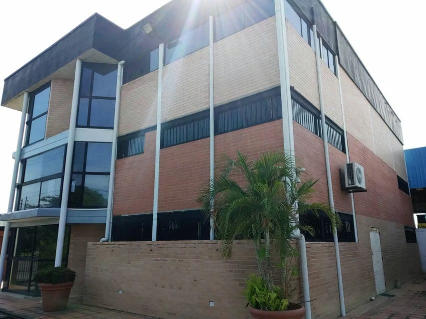 Comercial (Galpon - Deposito) en Venta en Zona Industrial, Carabobo - 19