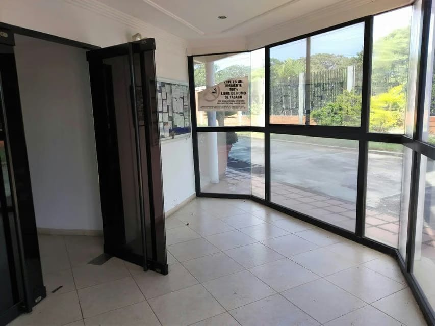 Comercial (Galpon - Deposito) en Venta en Zona Industrial, Carabobo - 23