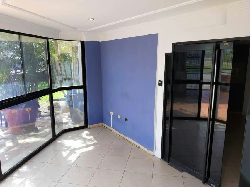 Comercial (Galpon - Deposito) en Venta en Zona Industrial, Carabobo - 24