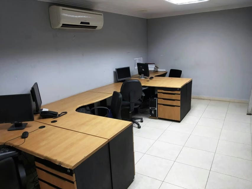Comercial (Galpon - Deposito) en Venta en Zona Industrial, Carabobo - 46