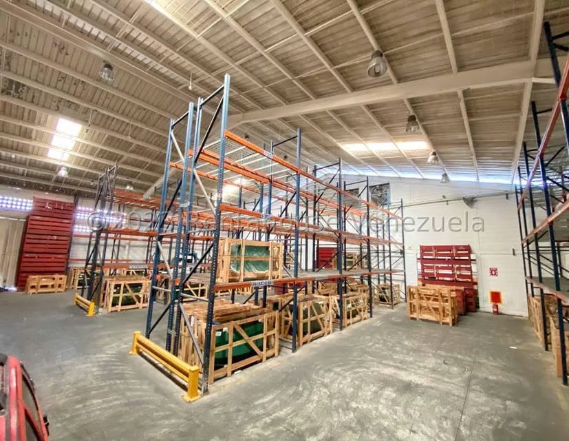 Comercial (Galpon - Deposito) en Venta en Zona Industrial 2, Lara - 22