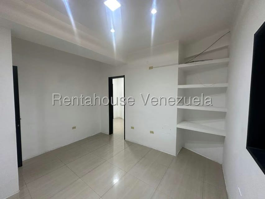 Comercial (Local Comercial) en Alquiler en Casa de Campo, Portuguesa - 17