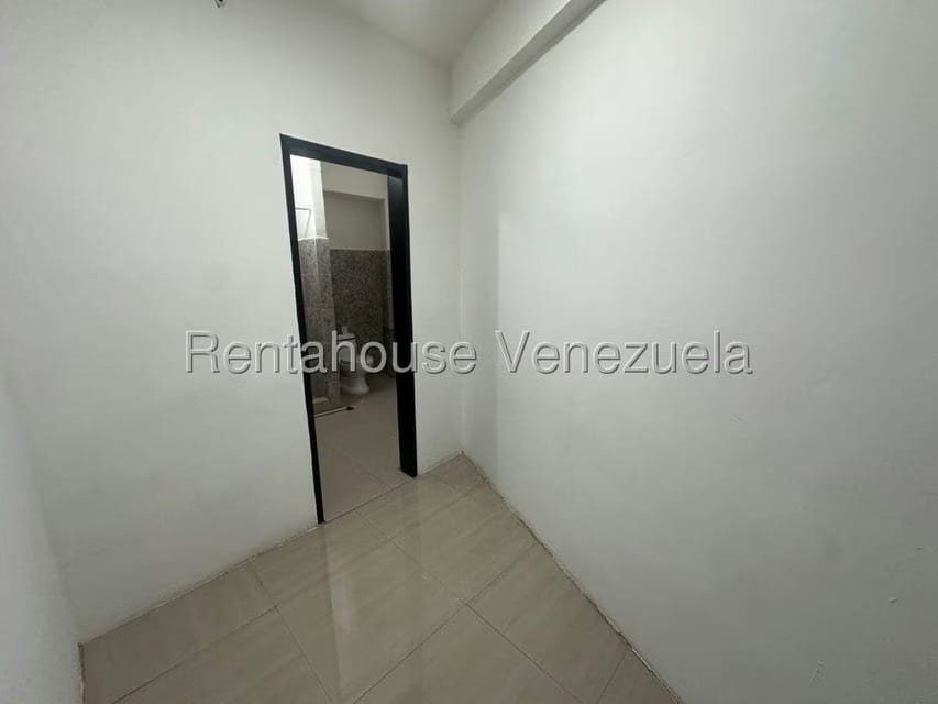 Comercial (Local Comercial) en Alquiler en Casa de Campo, Portuguesa - 19