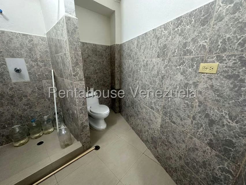 Comercial (Local Comercial) en Alquiler en Casa de Campo, Portuguesa - 20
