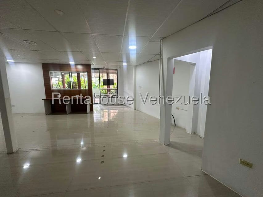 Comercial (Local Comercial) en Alquiler en Casa de Campo, Portuguesa - 6