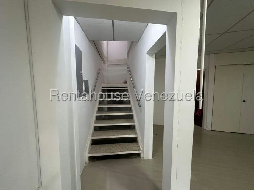 Comercial (Local Comercial) en Alquiler en Casa de Campo, Portuguesa - 10