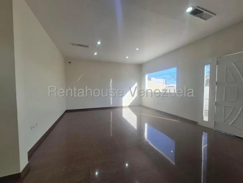 Casa (1 Nivel) en Alquiler en Casacoima, Falcon - 2