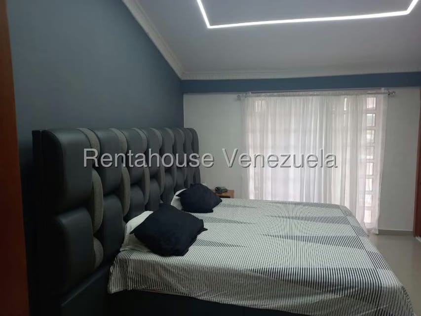 Casa (Multipes Niveles) en Venta en Mata Linda, Miranda - 24