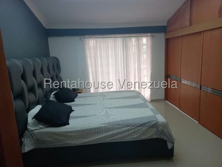 Casa (Multipes Niveles) en Venta en Mata Linda, Miranda - 27