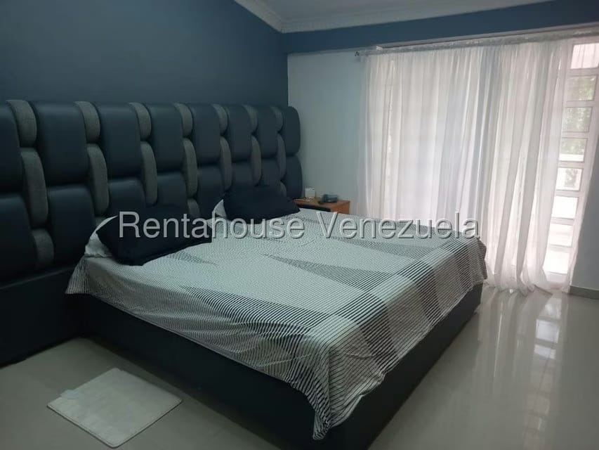 Casa (Multipes Niveles) en Venta en Mata Linda, Miranda - 28