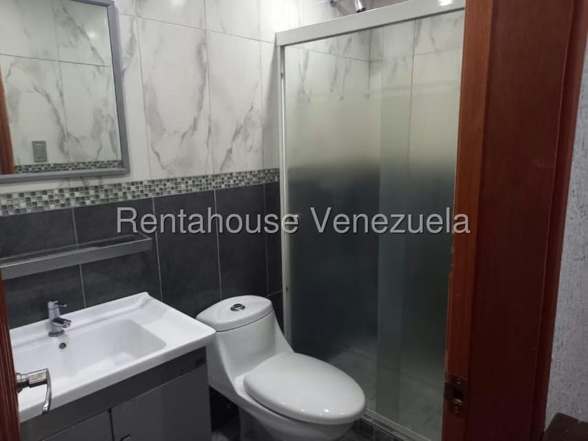 Casa (Multipes Niveles) en Venta en Mata Linda, Miranda - 31