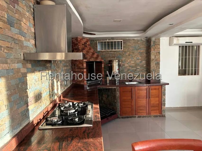 Casa (Multipes Niveles) en Venta en Mata Linda, Miranda - 46