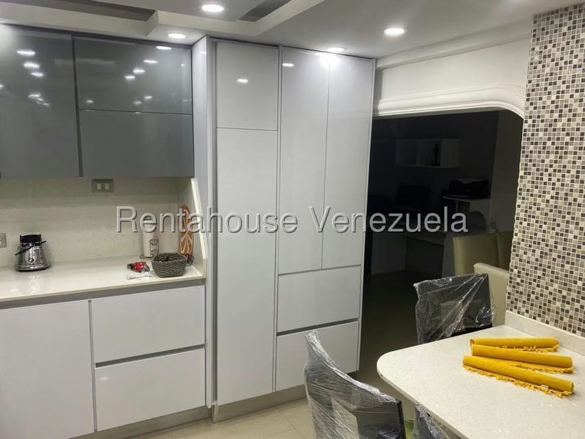 Casa (Multipes Niveles) en Venta en Mata Linda, Miranda - 9