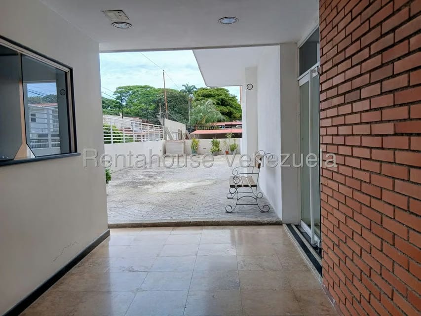 Apartamento (1 Nivel) en Alquiler en Del Este, Lara - 2