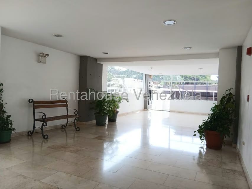 Apartamento (1 Nivel) en Alquiler en Del Este, Lara - 3