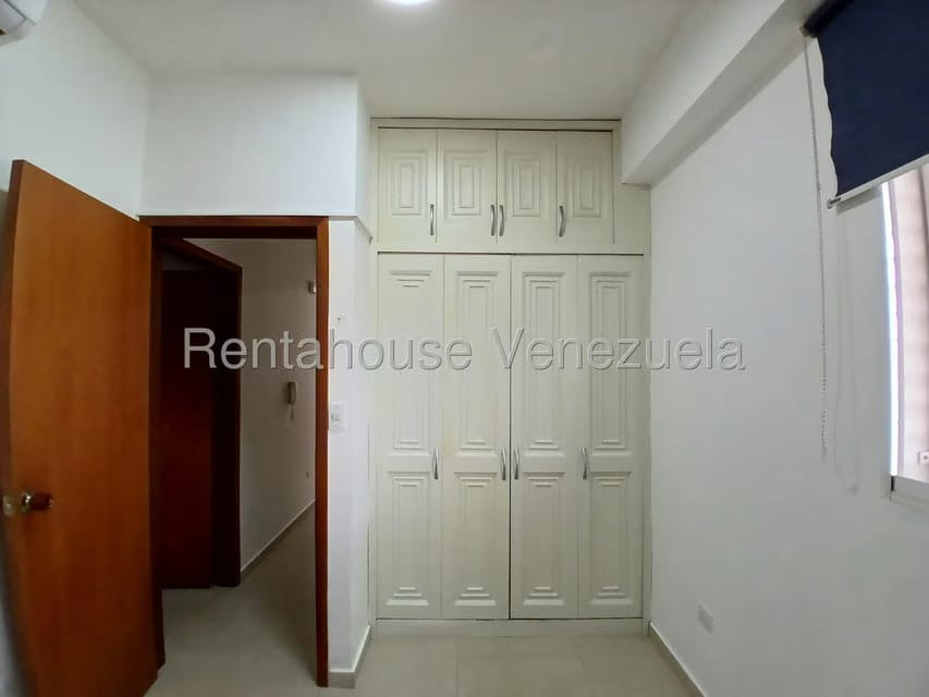 Apartamento (1 Nivel) en Alquiler en Del Este, Lara - 25