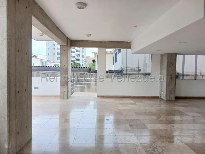 Apartamento (1 Nivel) en Alquiler en Del Este, Lara - 35