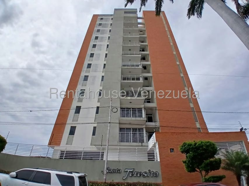Apartamento (1 Nivel) en Alquiler en Del Este, Lara - 38