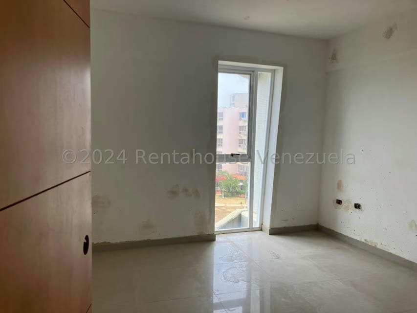 Apartamento (1 Nivel) en Venta en Agua Sal, Miranda - 4